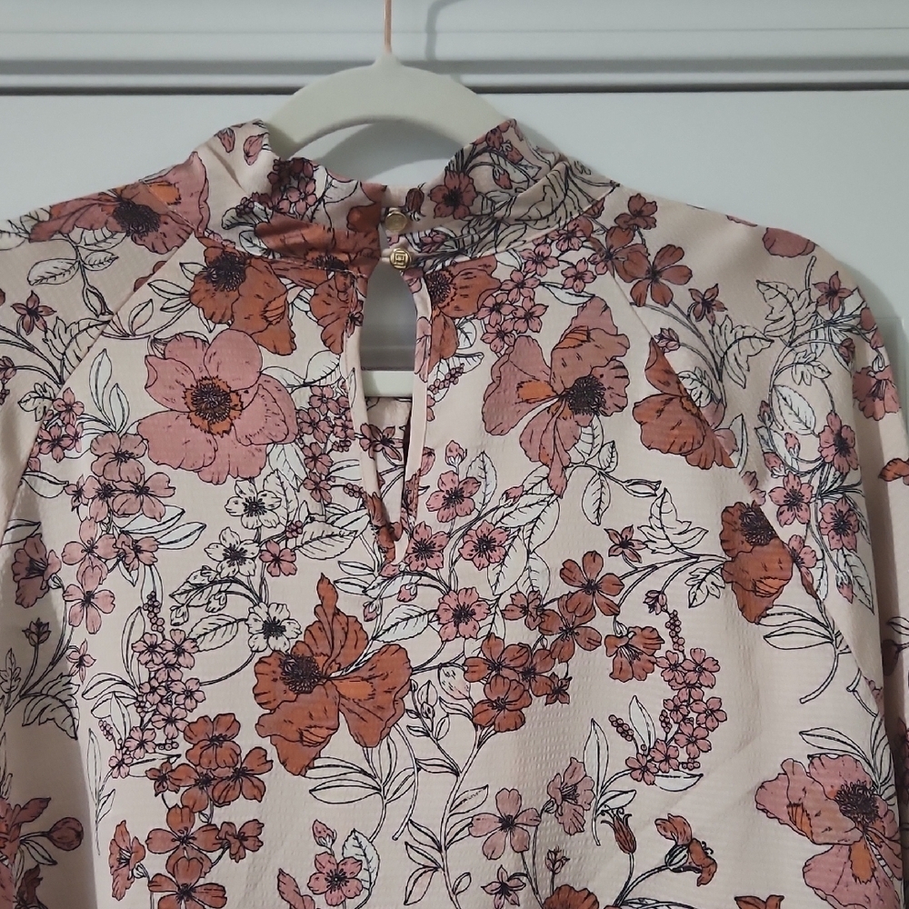 Liz Claiborne Floral Blouse - Size 1X - Picture 6 of 8